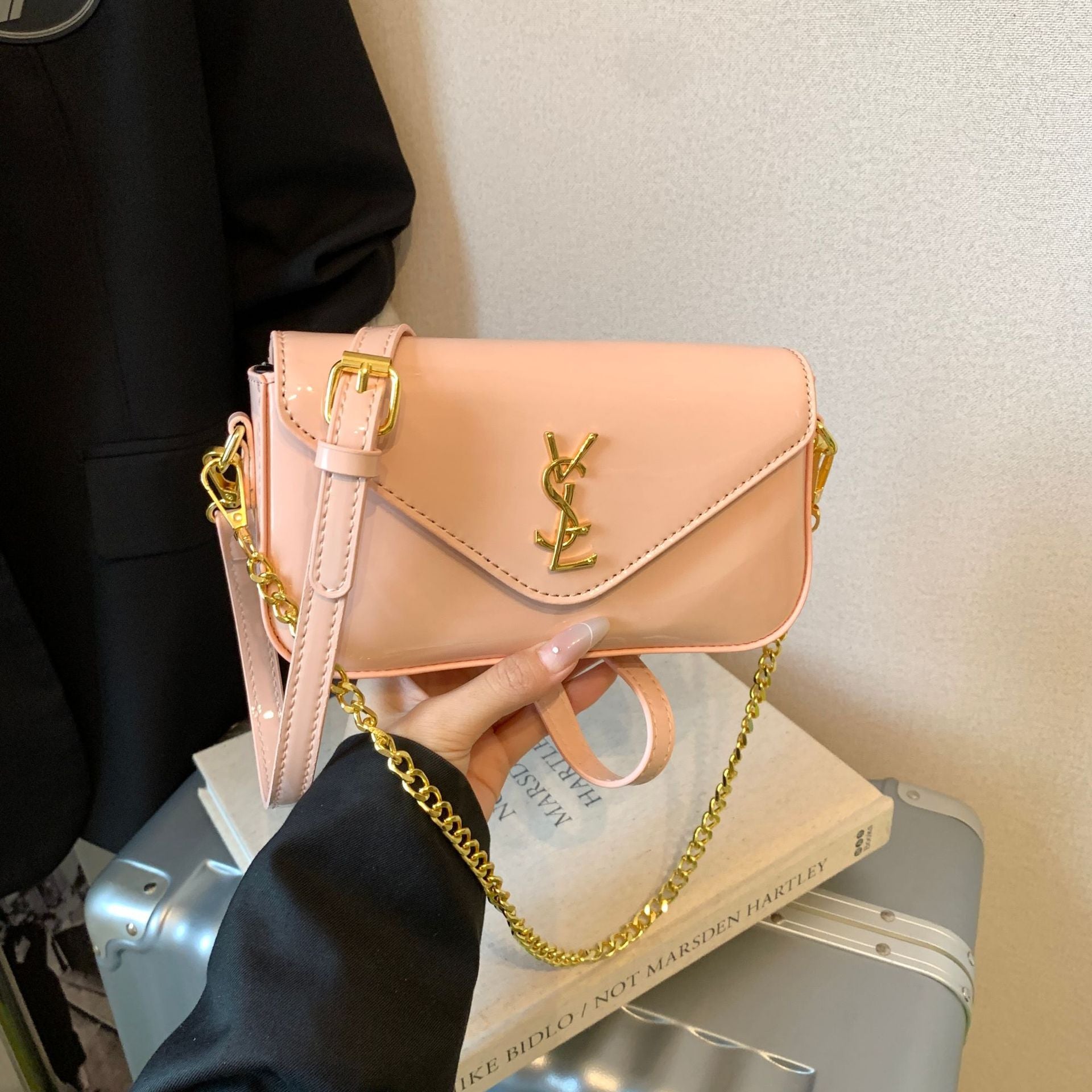 Retro Chain Poplar Forest Small Square Bag Bags European Beautiful Woman Spice Girl Style Texture Fashion Shoulder Messenger Bag