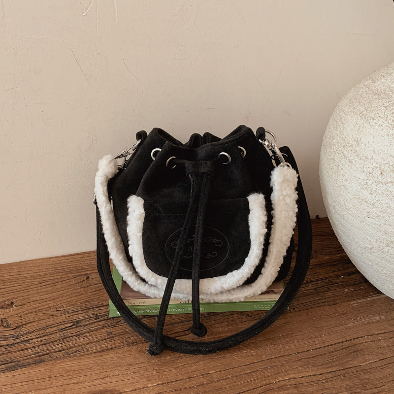 Retro Bucket Bag Women's Plush Shoulder Bag