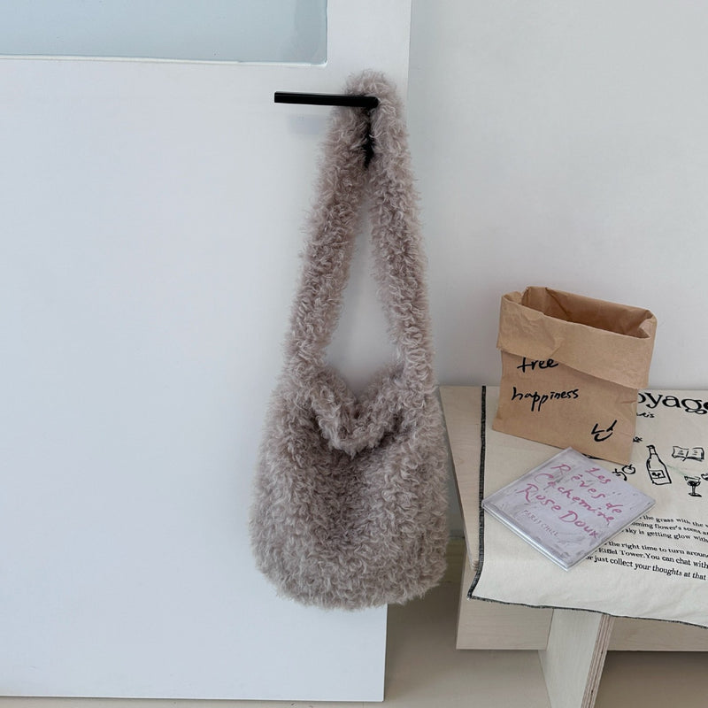 Women's Plush Bucket Bag Large Capacity Autumn Winter Shoulder Bag