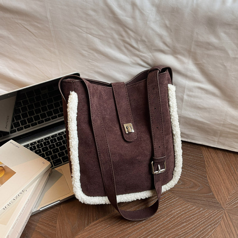 Maillard Retro Bucket Bag Large Capacity Plush Shoulder Bag