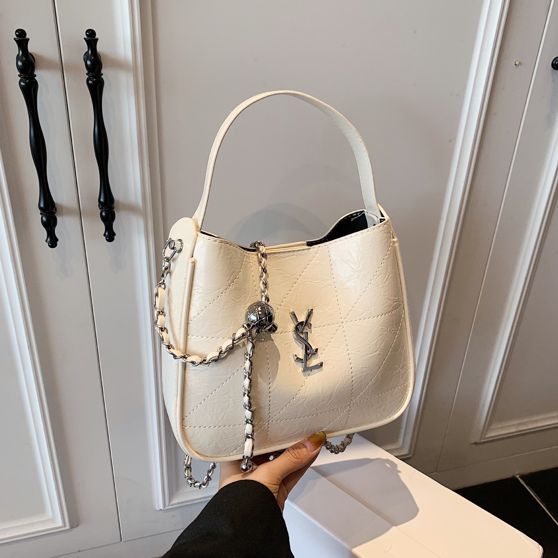 Light Luxury Embroidered Rhombus Chain Shoulder Messenger Bag