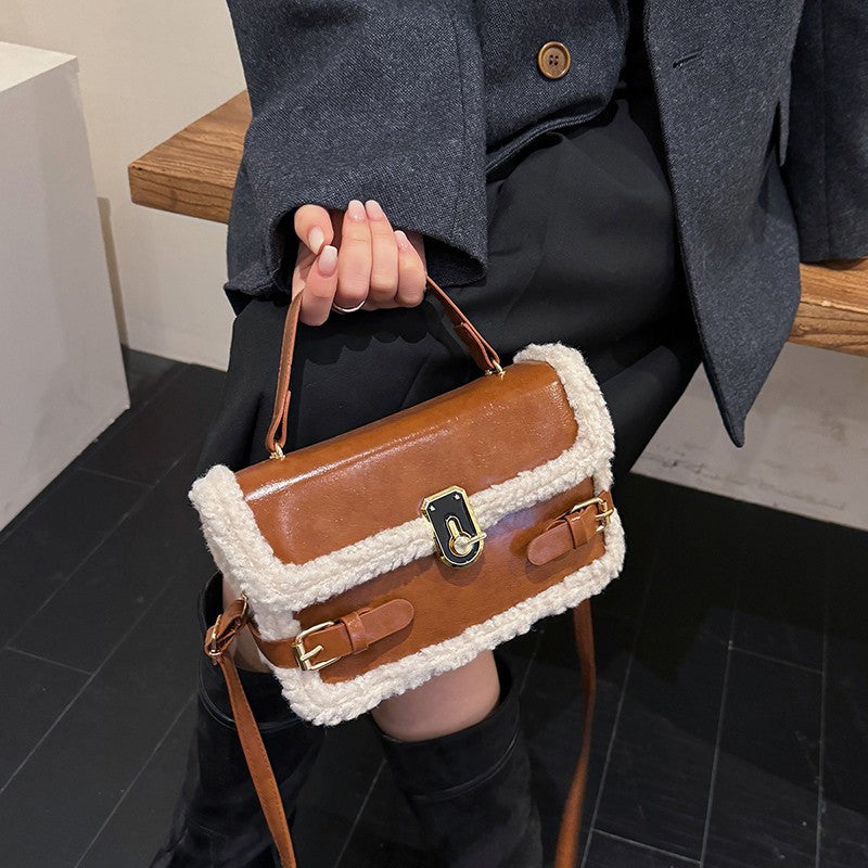 Trendy Retro Messenger Bag