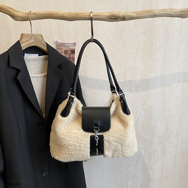 Large Capacity Casual Tote Bag Fashionable Plush Commuter Shoulder Bag