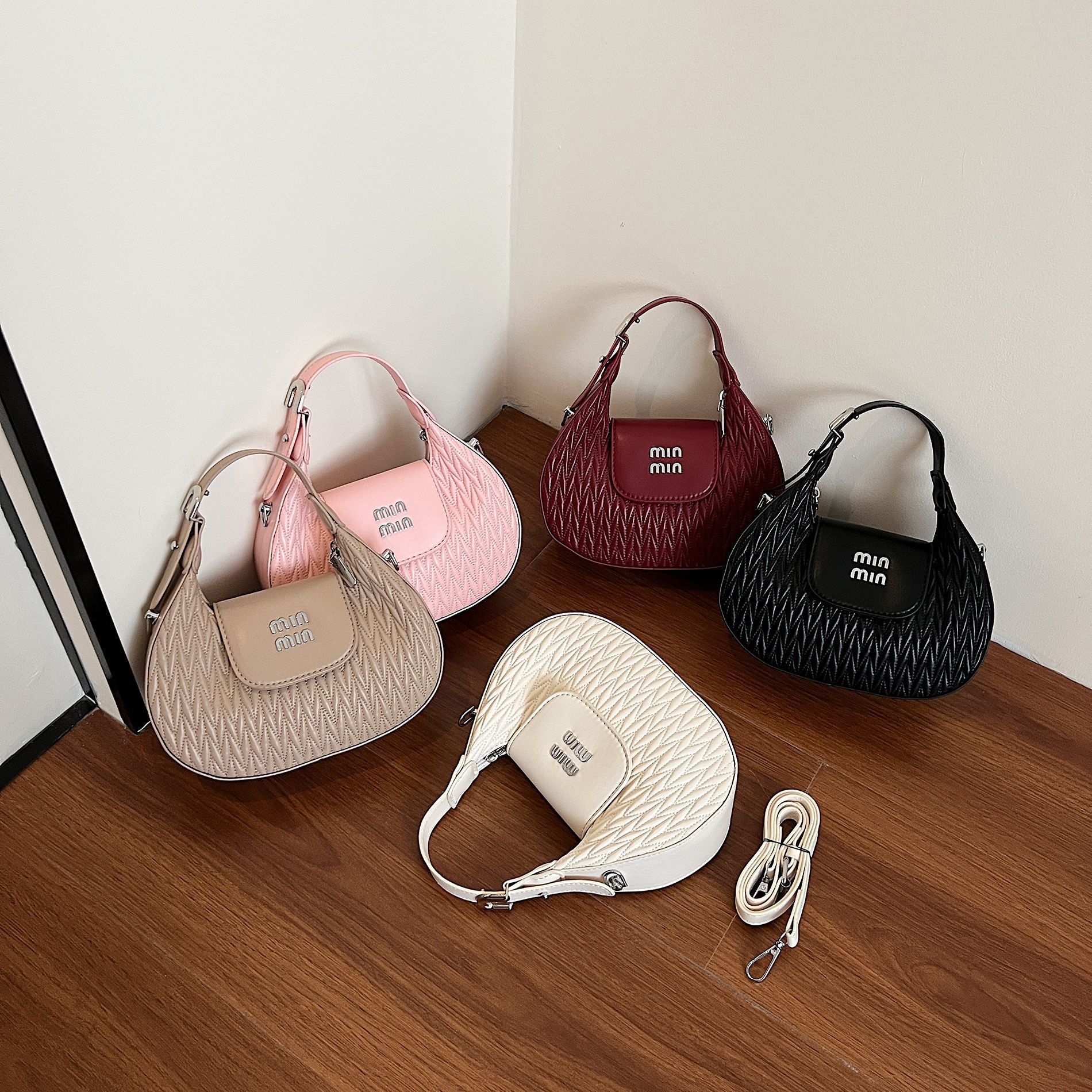 Pleated Miu Women's Trendy Shoulder & Messenger Handbag
