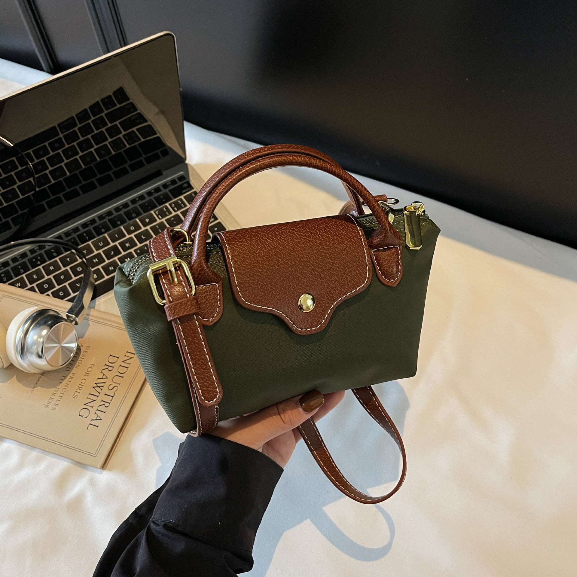 Style Premium Dragon Bags Xiang Handbag Nylon Cloth Fashion Dumpling Bag Retro Messenger Bag Commuter Women'S Bag