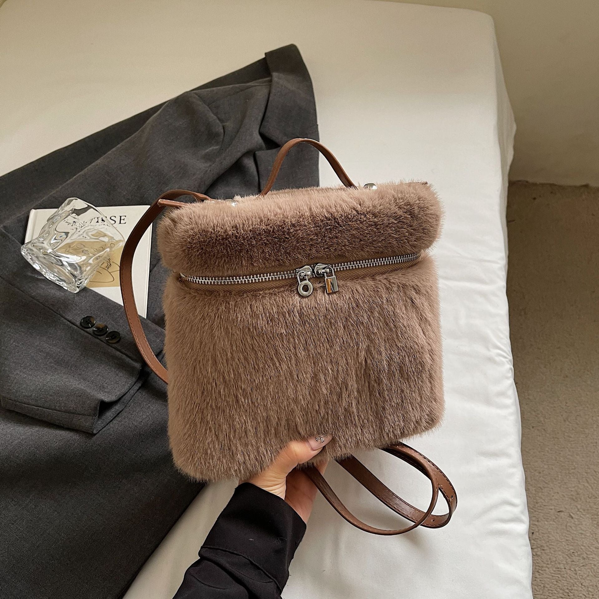 Autumn Winter Commuter Backpack Large Capacity Wool Messenger Bag