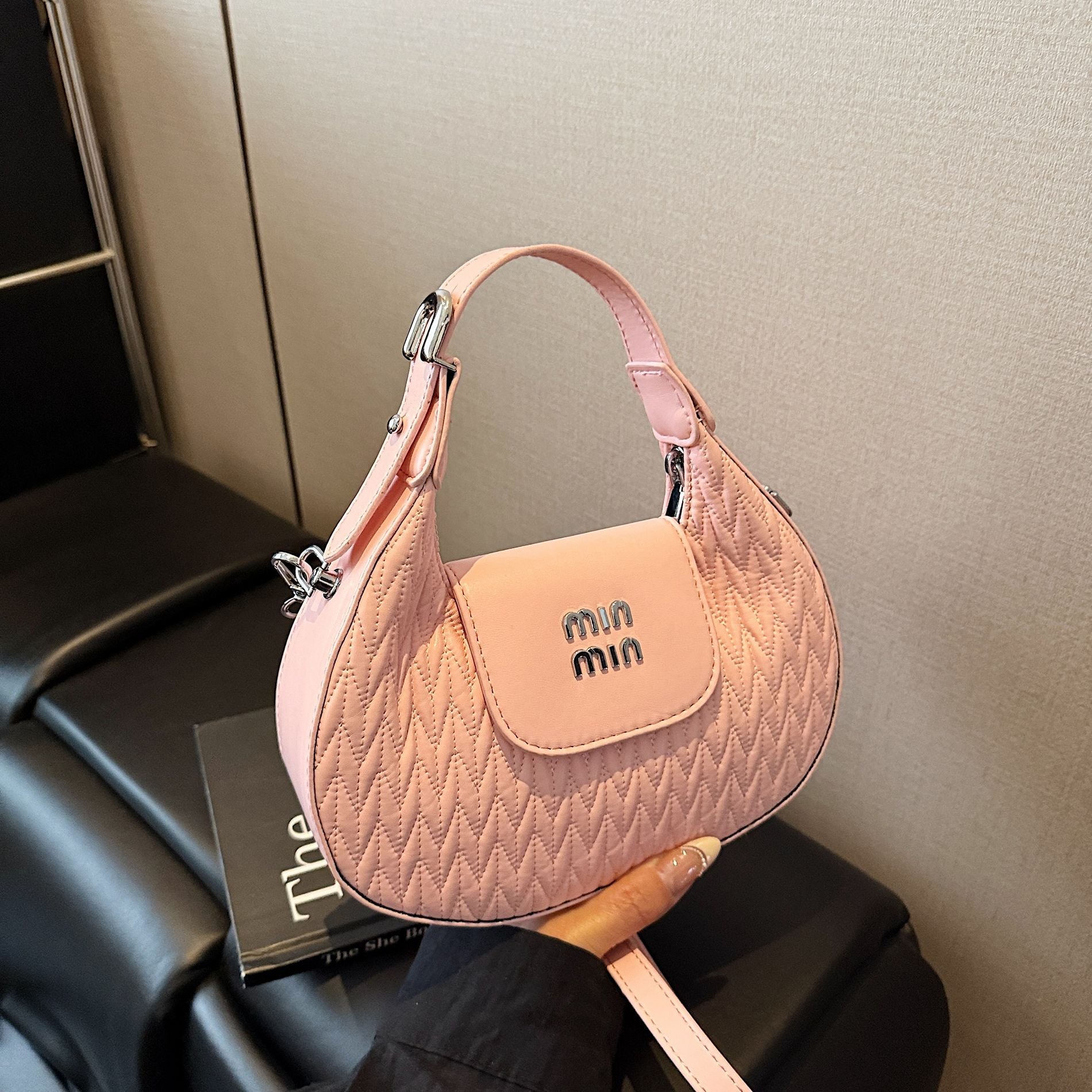 Pleated Miu Women's Trendy Shoulder & Messenger Handbag