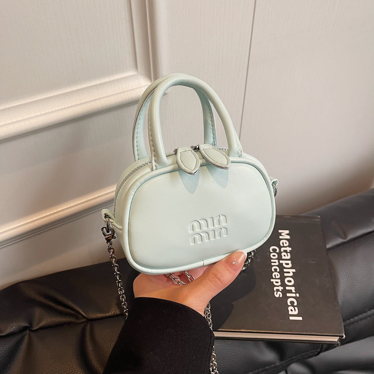 Niche Fashion Portable Women's Bowling Shoulder Bag
