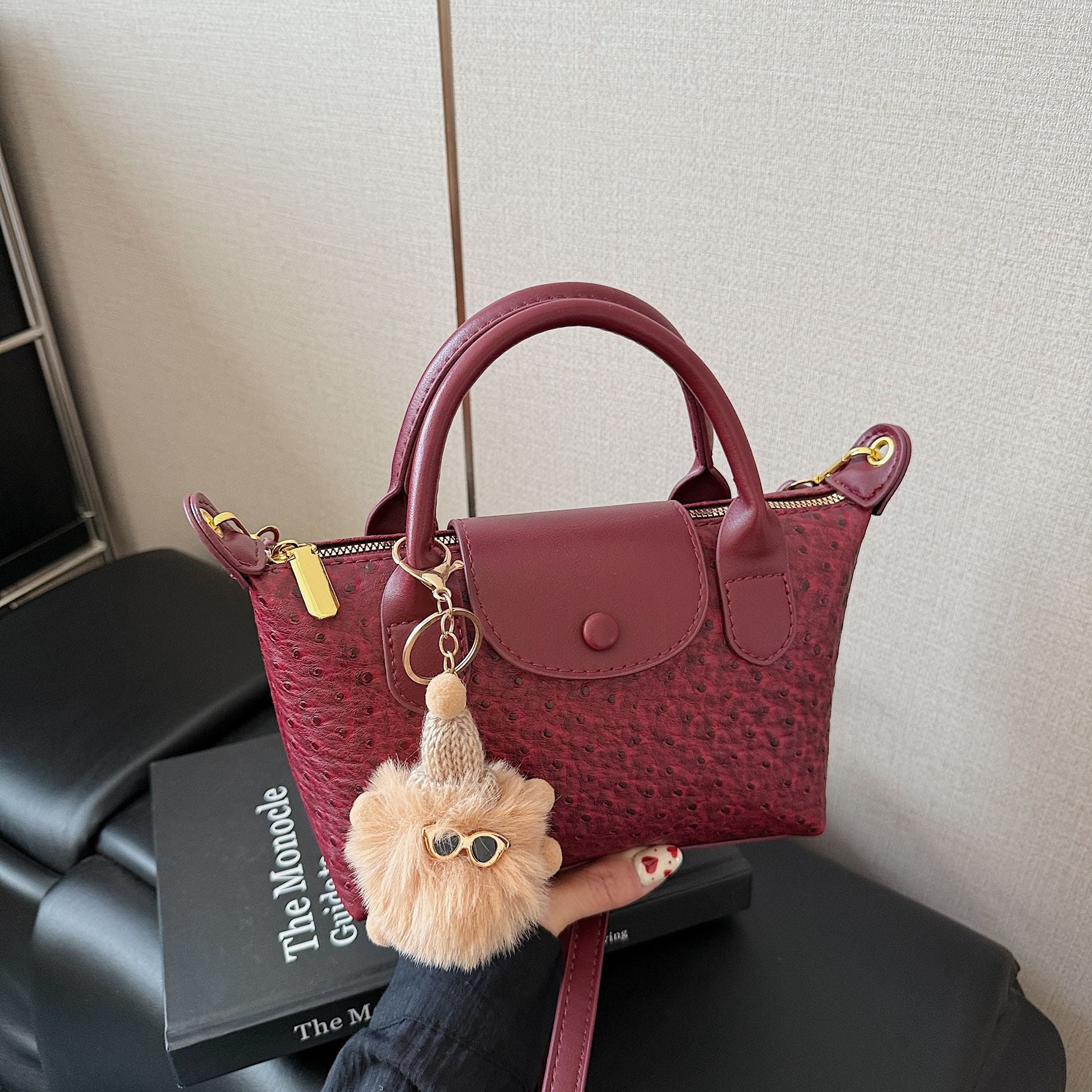 Portable Dragon Dumpling Shoulder Bag Versatile Messenger