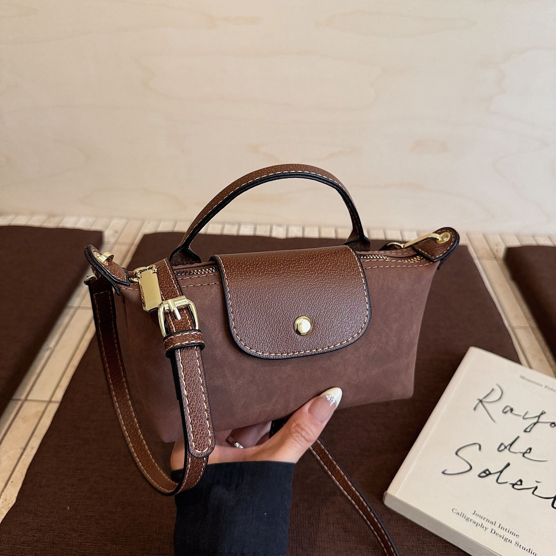 Fashion Dragon Dumpling Retro Shoulder Bag Light Luxury