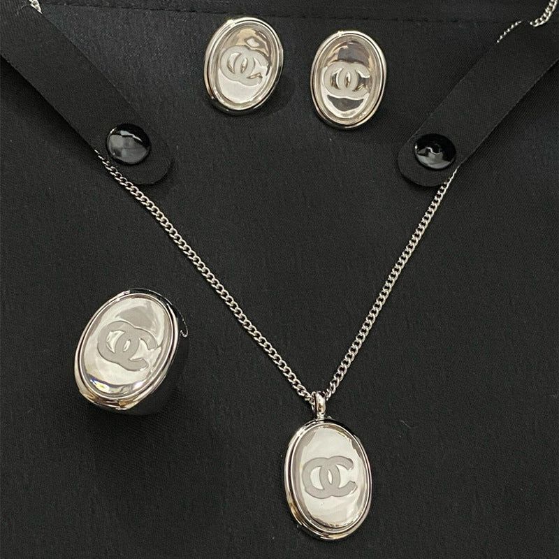 Simple Versatile Oval Mirror Glossy Double C 925 Silver Earrings