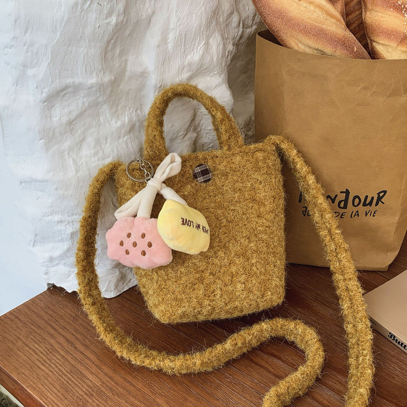 Fashionable Plush Bucket Bag for Commuting and Going Out