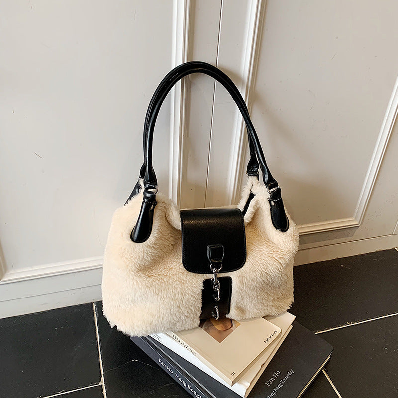 Large Capacity Casual Tote Bag Fashionable Plush Commuter Shoulder Bag